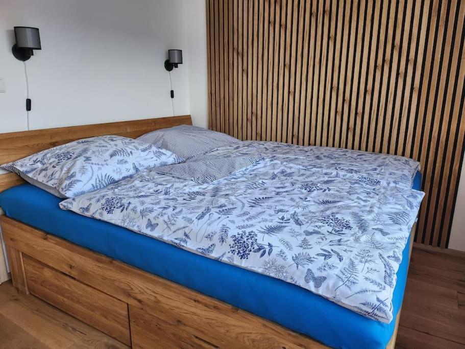 Krasny Apartman Refrino V Prirode Železná Ruda Екстериор снимка